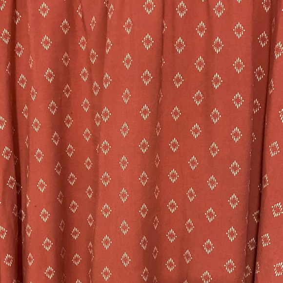 Sleeveless dress - Picture 2 of 4